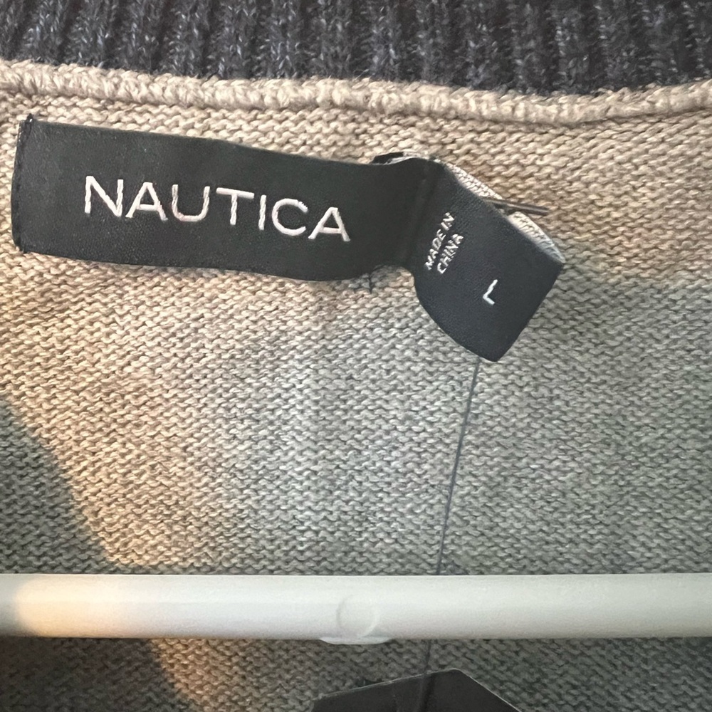 Nautica sz L NWT 💯 cotton mens gray quarter zip pullover with navy blue collar. - Picture 3 of 8